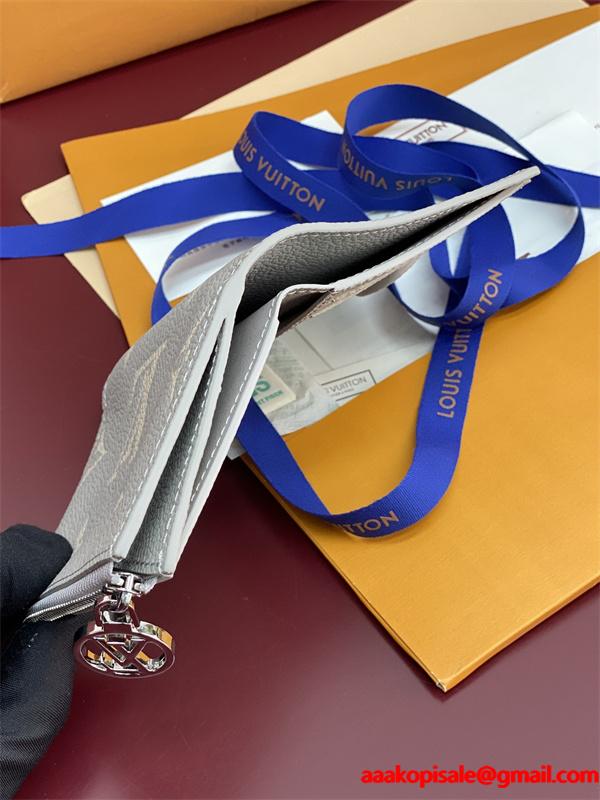 M13797 大人気　ルイヴィトン財布コピー 収納力抜群の長財布 モノグラム ヴェルニ ポルトフォイユ・サラ  激安(日本最大級)