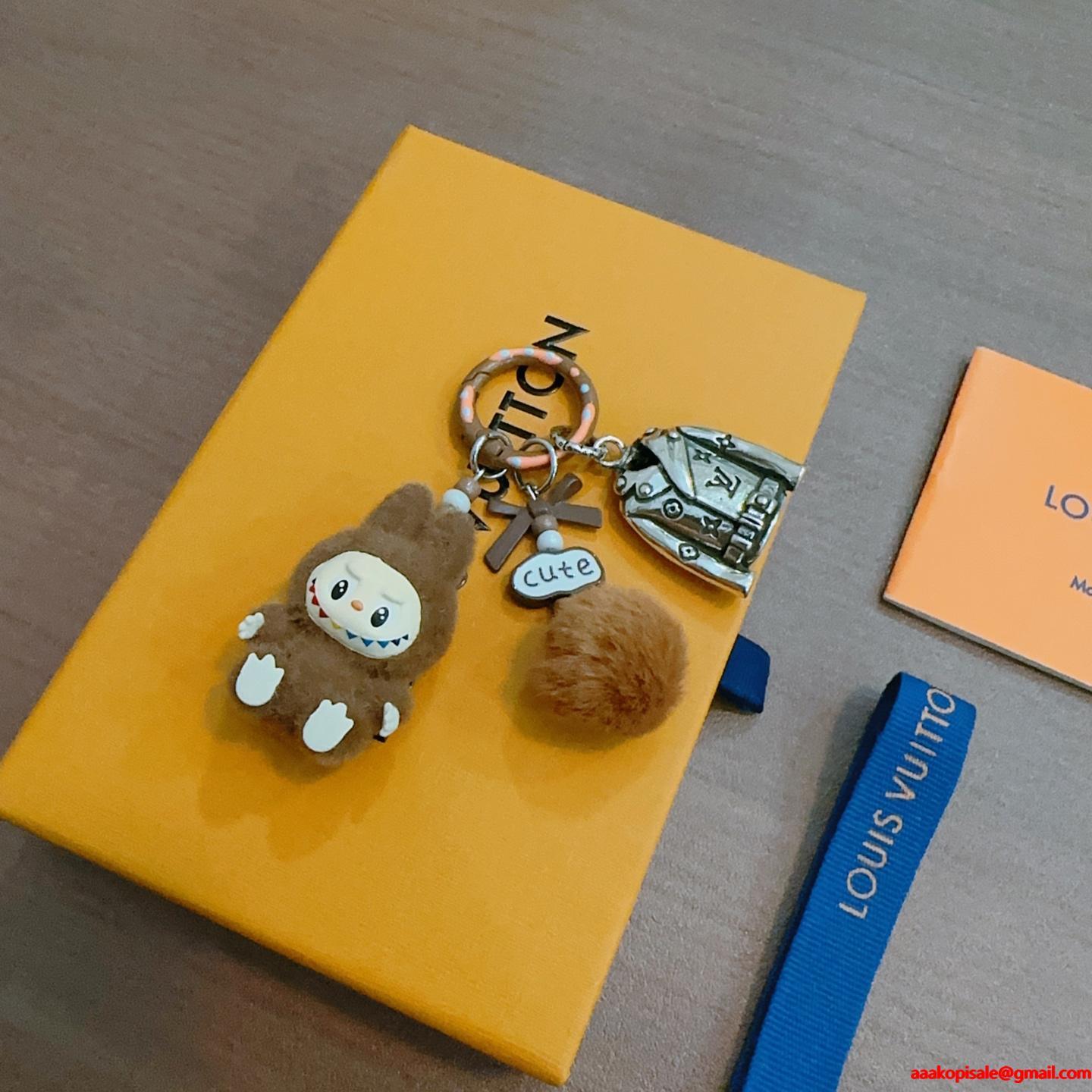 ルイ ヴィトン Labubu x LVキーホルダーコピー 存在感のある 2025-26春夏新作ブランド コピー 激安(日本最大級)