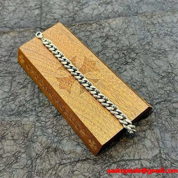 大人気2025春夏新作クロムハーツCHROME HEARTSプレスレットコピーシルバースタイリッシュな印象激安(日本最大級)