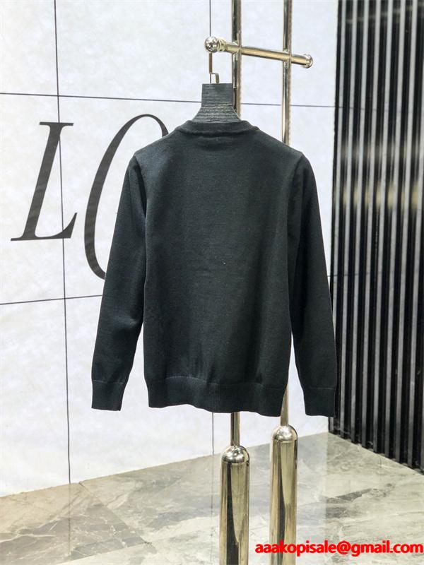 2025秋冬におすすめ着こなし VERSACE ヴェルサーチセーターコピー 激安(日本最大級)