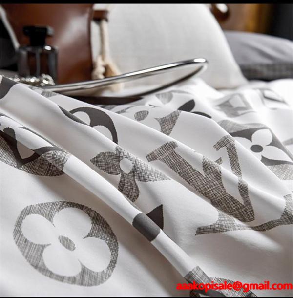 ヴィトン寝具4点 スーパーコピー激安大特価☆☆人気肌ざわりが良い綿100％シングルサイズ（約200×230cm）