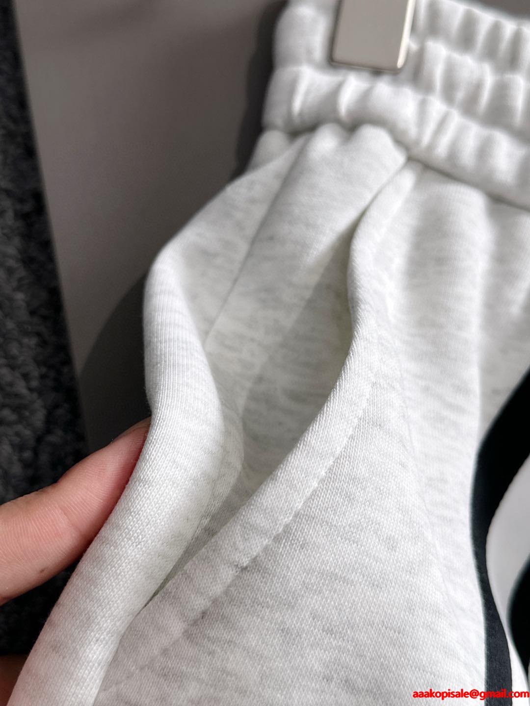 トレンド★★モンクレール セットアップコピーMONCLER通販ショッピング