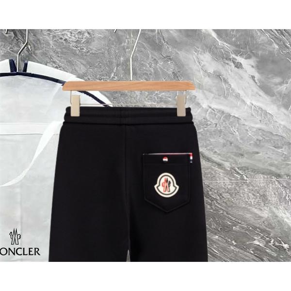 人気 ブラック アイコン刺繍デザイン 上質素材 2025秋冬必須 モンクレール スーパー コピー Moncler スウェットパンツ