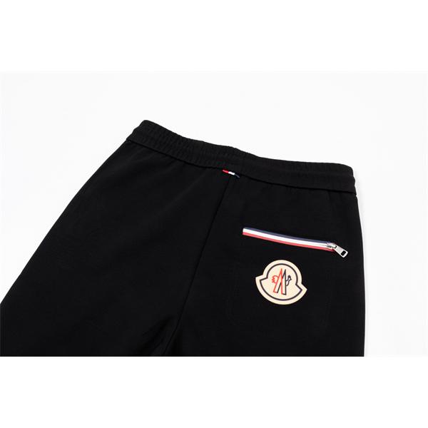定番 ブラック サイドロゴ控えめ 大人モード感 秋冬人気 モンクレール コピー 高品質 Moncler ジョガーパンツ