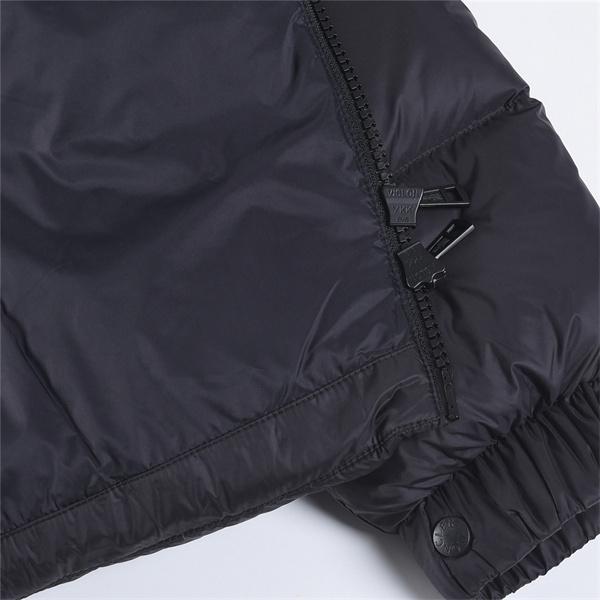 ネイビー ロゴワッペン 上質仕上げ 軽量暖か 2025秋冬必須 MONCLER モンクレール スーパーコピー ダウンジャケット