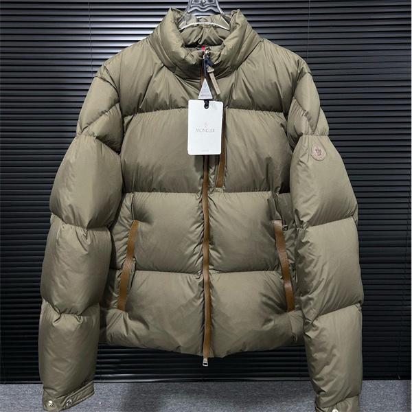 カーキ 上品ミリタリーテイスト 防寒力強化モデル 上質素材 MONCLER モンクレール コピー ダウンジャケット