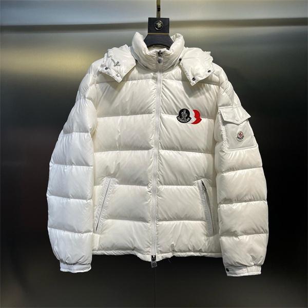 Moncler 限定カーキ 暖か上質ボリューム 冬支度に最適 モンクレール スーパーコピー 高品質 ダウンジャケット