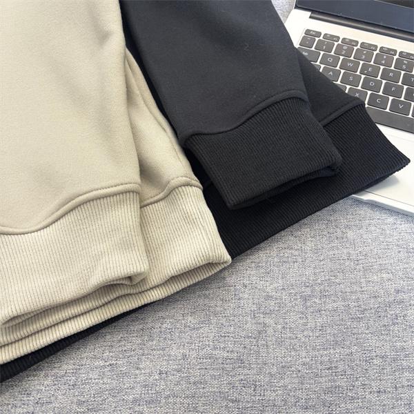 人気No.1 2025秋冬 クラシック スウェット ブラック STONE ISLAND ストーンアイランド コピー