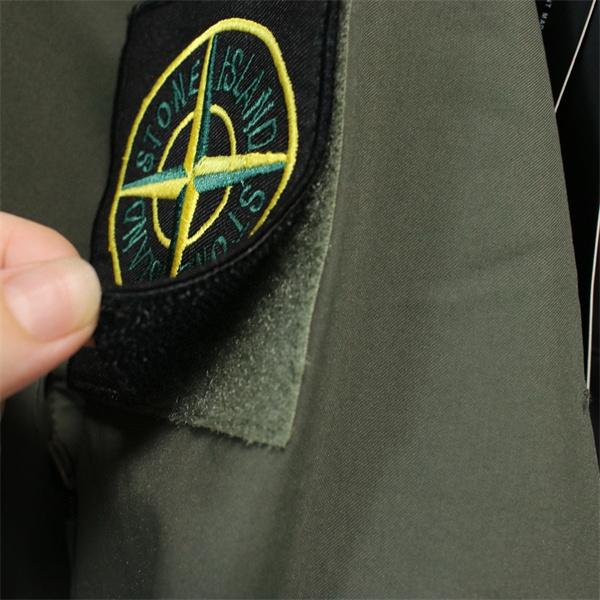 2025秋冬必須 ハイテック ライトシェル STONE ISLAND ストーンアイランド コピー ジャケットブラック