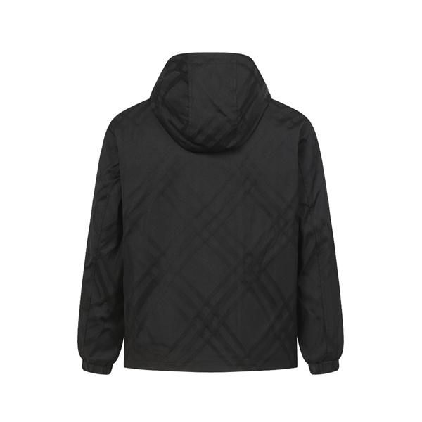 バーバリー コピー BURBERRY トレンド最前線！2025注目 ブラック 秋冬 軽量 ジャケット