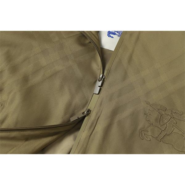 バーバリー コピー BURBERRY トレンド最前線！2025注目 ブラック 秋冬 軽量 ジャケット