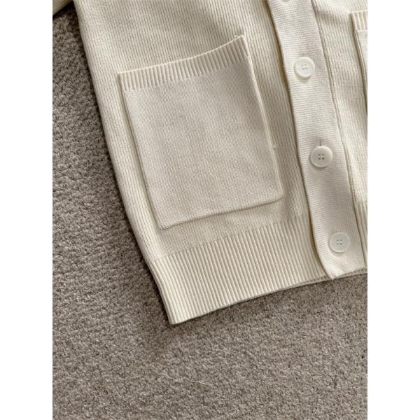 バーバリー コピー BURBERRY プレミアム感満載 2025新登場 ホワイト 秋冬 上質ニットカーディガン