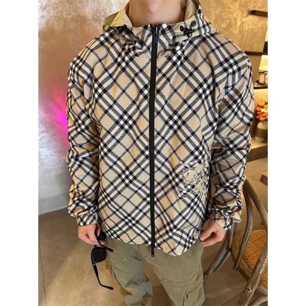 バーバリー コピー BURBERRY 期間限定！2025秋冬注目 カーキ 防風フードジャケット