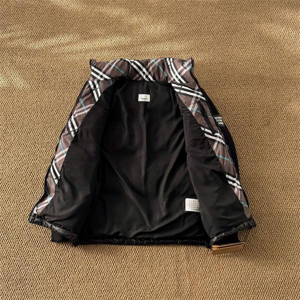 バーバリー コピー BURBERRY レア級入手困難！2025秋冬準備 ブラック 高保温 ダウンジャケット