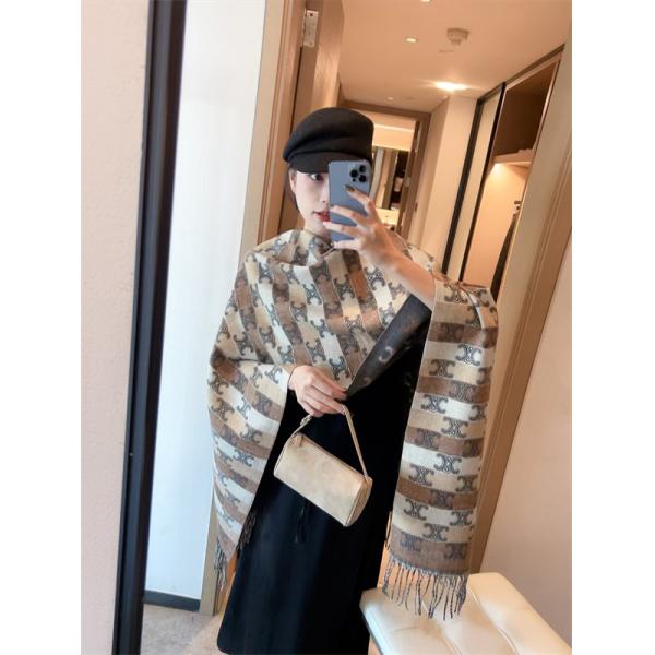 トレンド急浮上！2025秋冬 ブラウン系 マフラー CELINE セリーヌ コピー