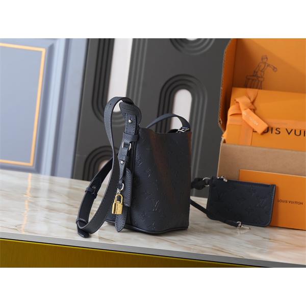 おすすめ 快適使用 スタイリッシュ LOUIS VUITTON ルイヴィトン コピー バケットバッグ