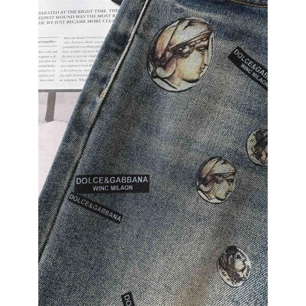 DOLCE&GABBANA 激安 2025新作 スリムデニム メンズ ジーンズ ロゴパッチ装飾 ヴィンテージウォッシュ ハイグレード仕様