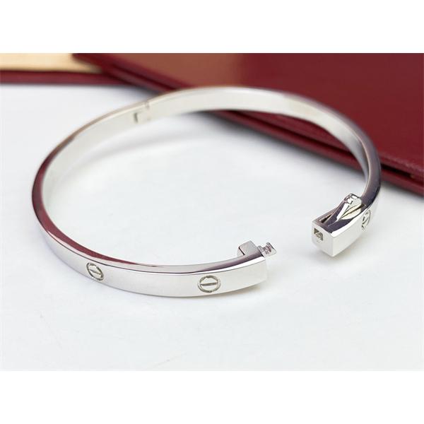 【2025-26最新】カルティエ ラブ ブレスレットコピー スリムモデル ミラー仕上げ スクラッチロックCartier Love Bracelet