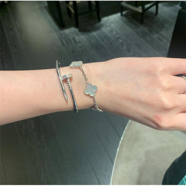 ❤カルティエ 釘バングル コピー❤2025-26人気ブレスレットCartier  Juste un Clou アクセサリー激安通販