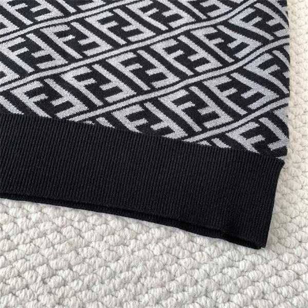 FENDI フェンディ スーパーコピー 肌触り良好 FF総柄 グレー ニット 2025秋冬 注目