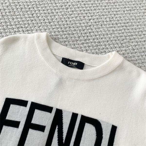 温か素材 ロゴ ホワイト FENDI フェンディ コピー ニット プレミアム 2025秋冬