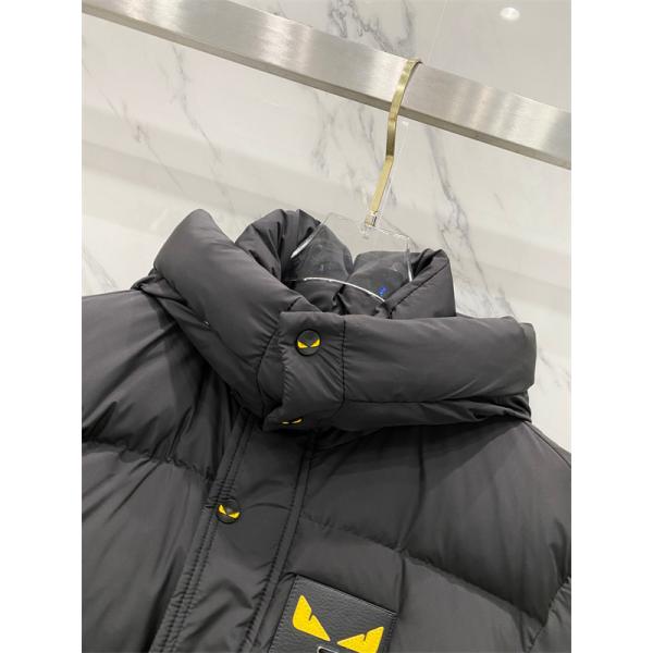 防寒仕様 モンスターアイ ダウンジャケット 限定 FENDI フェンディ スーパーコピー