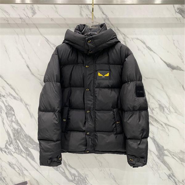 防寒仕様 モンスターアイ ダウンジャケット 限定 FENDI フェンディ スーパーコピー