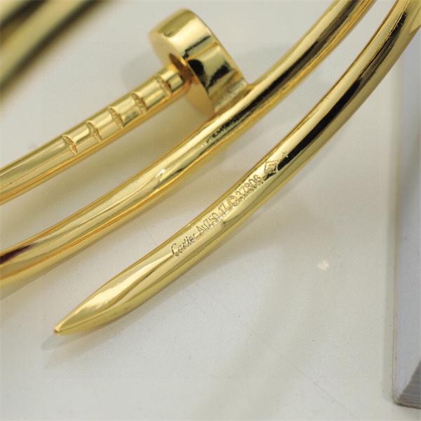 大注目❤☆Cartierカルティエ バングルコピー釘❤クリスマスギフト最適アクセサリー人気