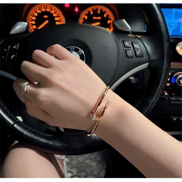 ❤注目❤カルティエ 釘バングルコピー❤Cartierアクセサリークリスマスギフト最適