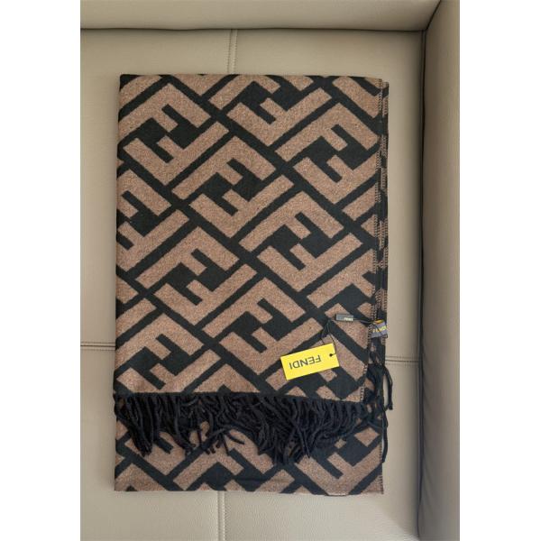 2025秋冬新作・ソフト質感ストール 人気急上昇 FENDI フェンディ スーパーコピー