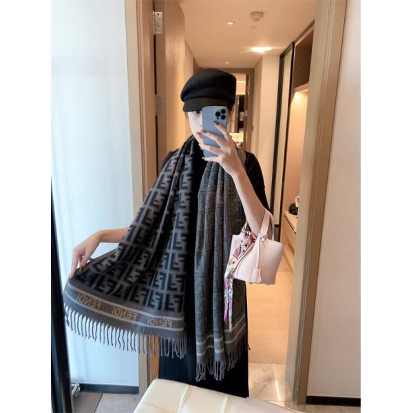  FENDI フェンディ コピー2025秋冬注目度UP・ライトタッチショール 売れ筋ランキング