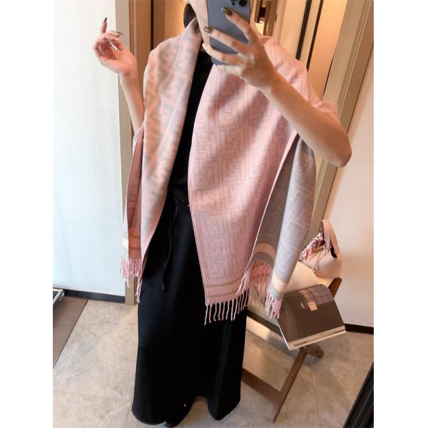 2025秋冬先取り・スウィート柔彩ストール FENDI フェンディ スーパーコピー人気セレクト