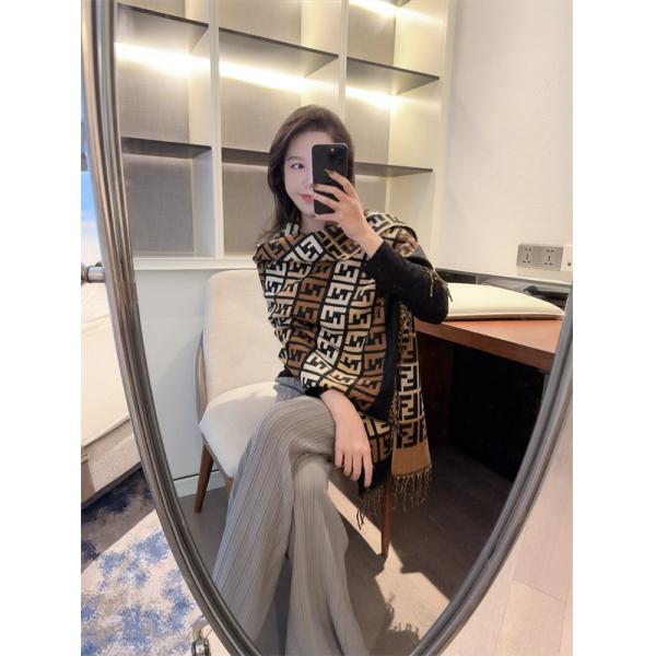 FENDI フェンディ スーパーコピー2025秋冬上質感・暖かエレガント マフラー 話題必至