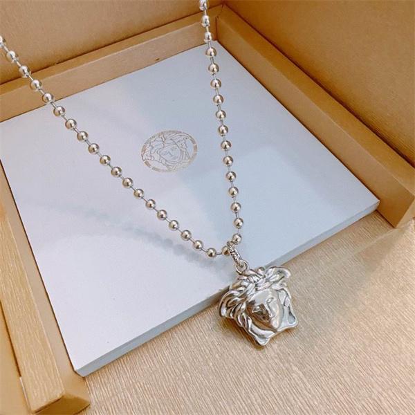 激安❤Versace❤ヴェルサーチネックレスコピー❤2025-2026コレクション 上質素材 圧倒的存在感