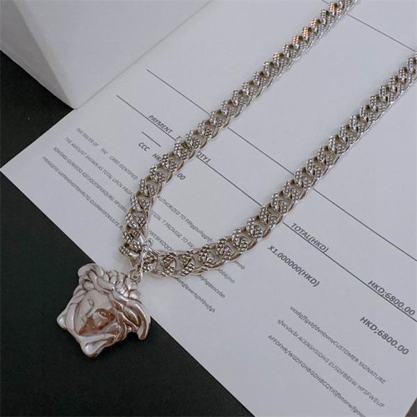 2025-2026注目作Versace★★ヴェルサーチネックレスコピー 洗練されたデザイン 特別な贈り物