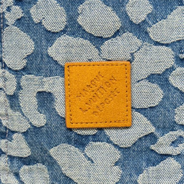 LOUIS VUITTON ルイヴィトン スーパーコピー 2025秋冬 上質感 軽やかデザイン ブルー デニムシャツ 注目