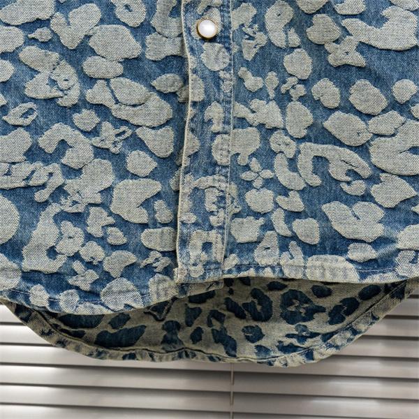 LOUIS VUITTON ルイヴィトン スーパーコピー 2025秋冬 上質感 軽やかデザイン ブルー デニムシャツ 注目