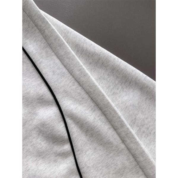 2025秋冬 暖か仕様 軽量シルエット ブラック LOUIS VUITTON ルイヴィトン コピー セットアップ 今季トレンド