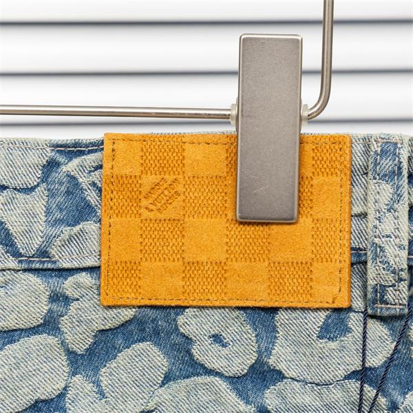 2025秋冬推し ブルー アート風 柔和 ワイド LOUIS VUITTON ルイヴィトン スーパーコピー デニムパンツ