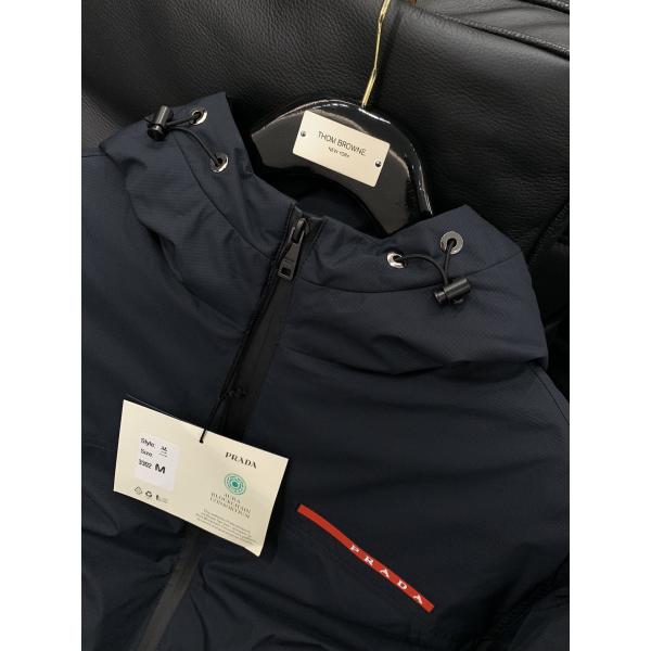 ☆大注目☆Prada プラダダウンジャケットコピー保温性抜群2025-2026流行秋冬トレンド上品
