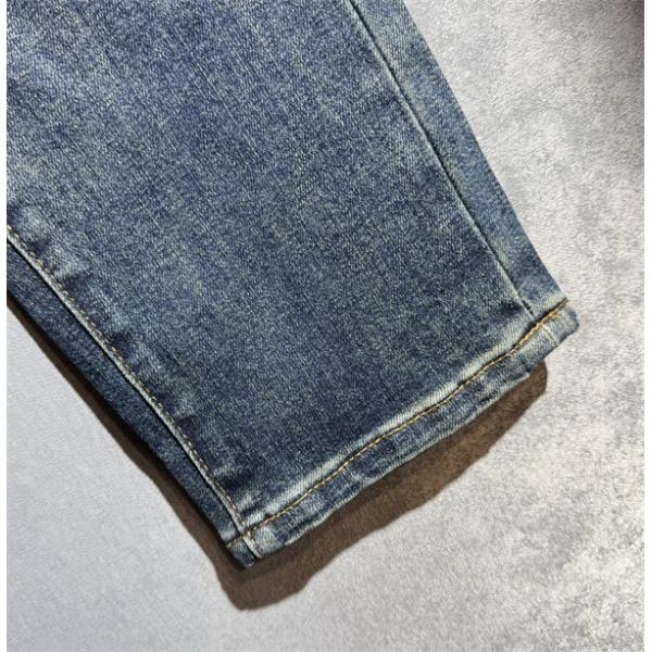 2025秋冬話題作・ネイビー 刺繍 LOUIS VUITTON ルイヴィトン コピー デニムパンツ トレンド最前線