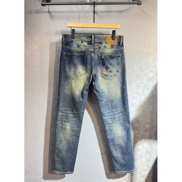 2025秋冬話題作・ネイビー 刺繍 LOUIS VUITTON ルイヴィトン コピー デニムパンツ トレンド最前線