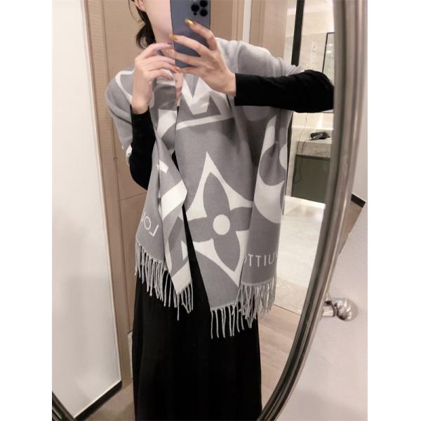 LOUIS VUITTON ルイヴィトン コピー ライトグレー 2025秋冬新作・洗練モダン マフラー