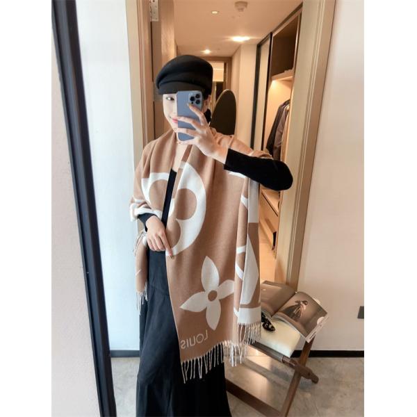 LOUIS VUITTON ルイヴィトン コピー ライトグレー 2025秋冬新作・洗練モダン マフラー