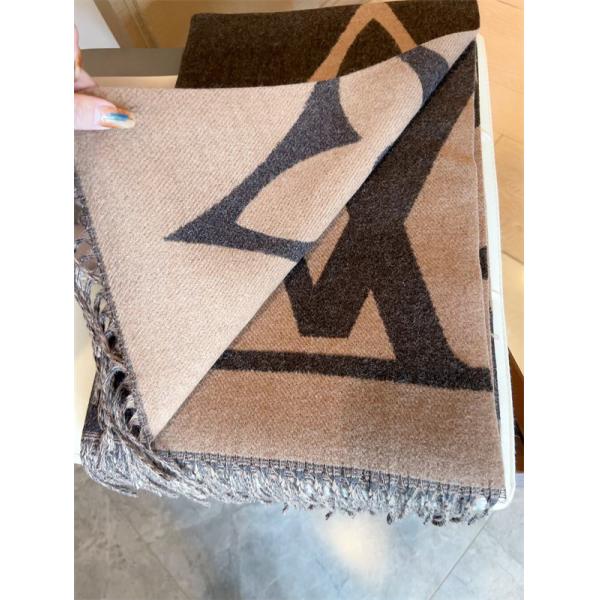 ブラック 2025秋冬推奨・魅力クラシック LOUIS VUITTON ルイヴィトン スーパーコピー マフラー