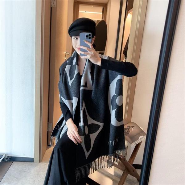 ブラック 2025秋冬推奨・魅力クラシック LOUIS VUITTON ルイヴィトン スーパーコピー マフラー