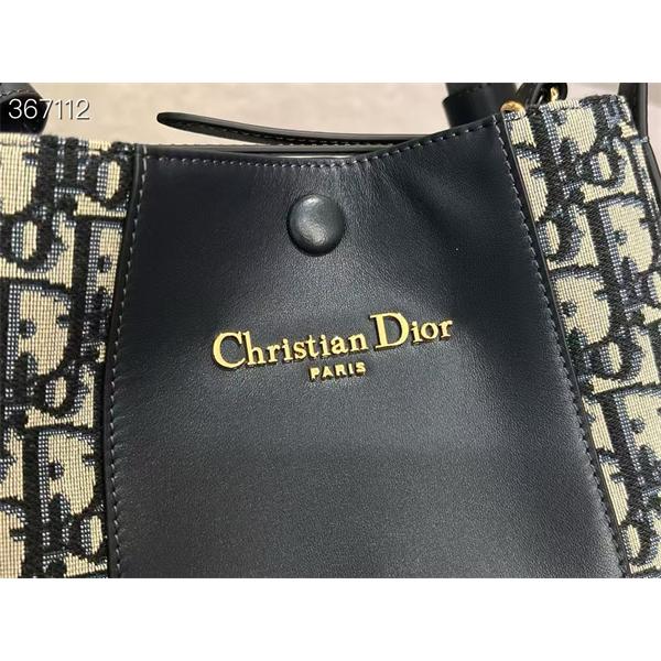 2025トレンド新作❤❤  ディオールショルダーバッグコピーChristian Signature 大容量通勤通学上質アイテム