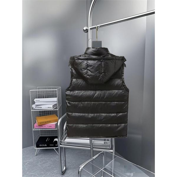 2025秋冬 軽量暖か ブラック MONCLER モンクレール コピー ダウンベスト 高機能デザイン