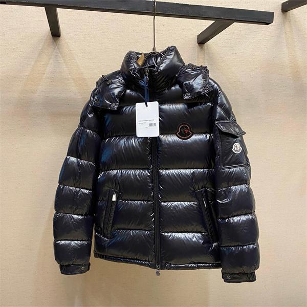 2025秋冬 重厚エレガント ブラック MONCLER ダウンジャケット 風格漂う モンクレール コピー