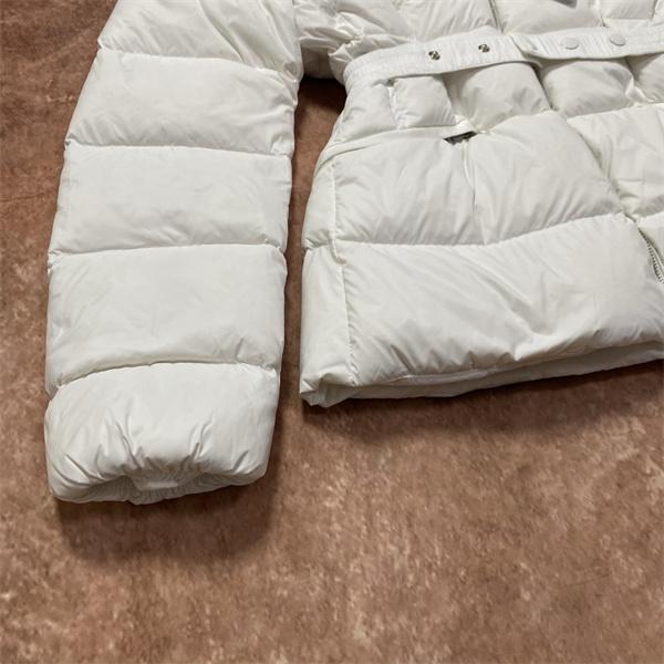 MONCLER 2025秋冬 ブラック 高級 ダウン 防寒 美ライン 人気 トレンド モンクレール コピー